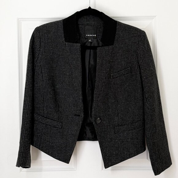 Women Trouve Black Plaid Jacket with Black Accent Collar in Dark Gray Size Small - Picture 2 of 10